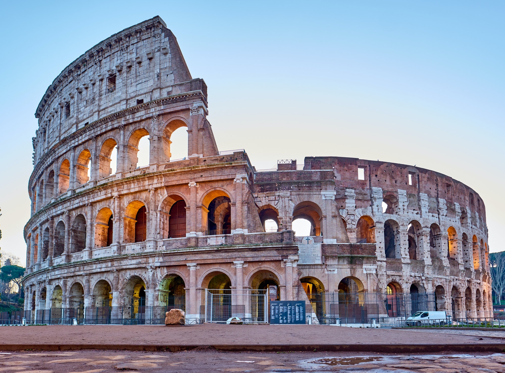 colosseum-at-sunrise-in-rome.jpg